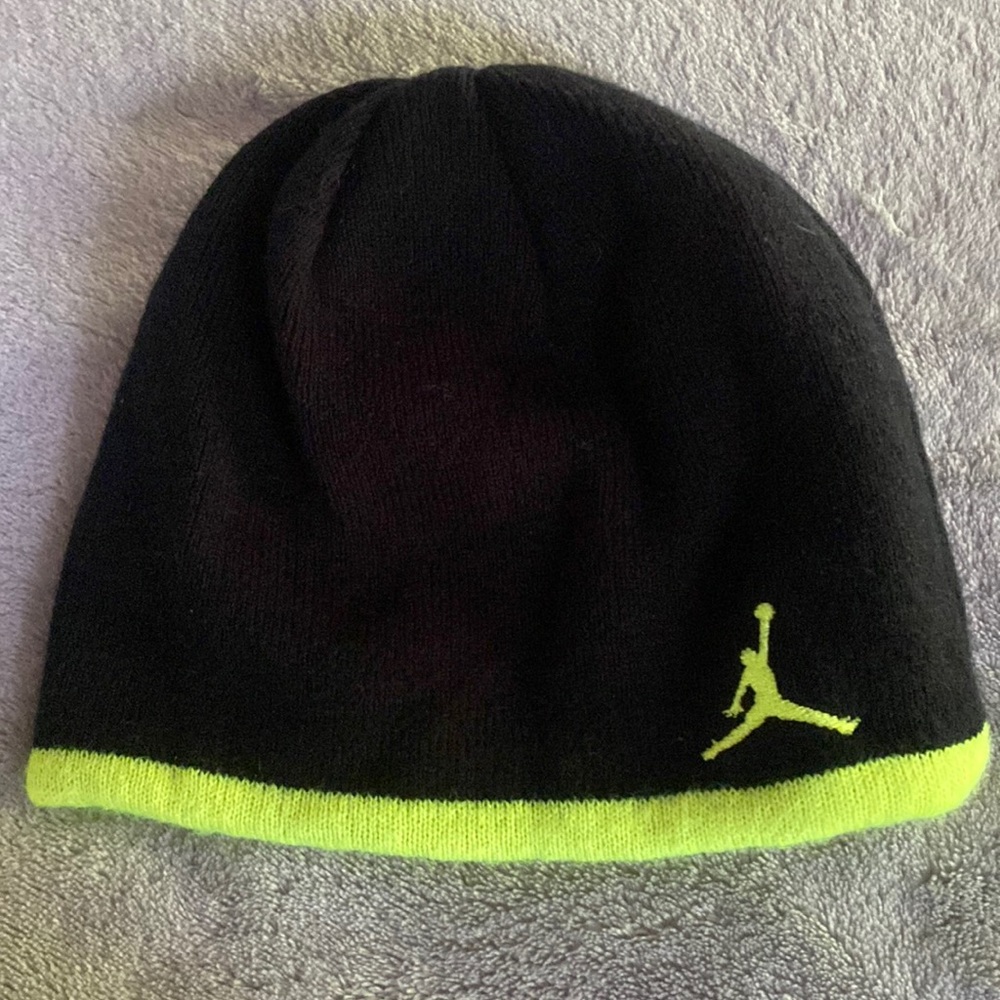 Reversible Jordan kids beanie